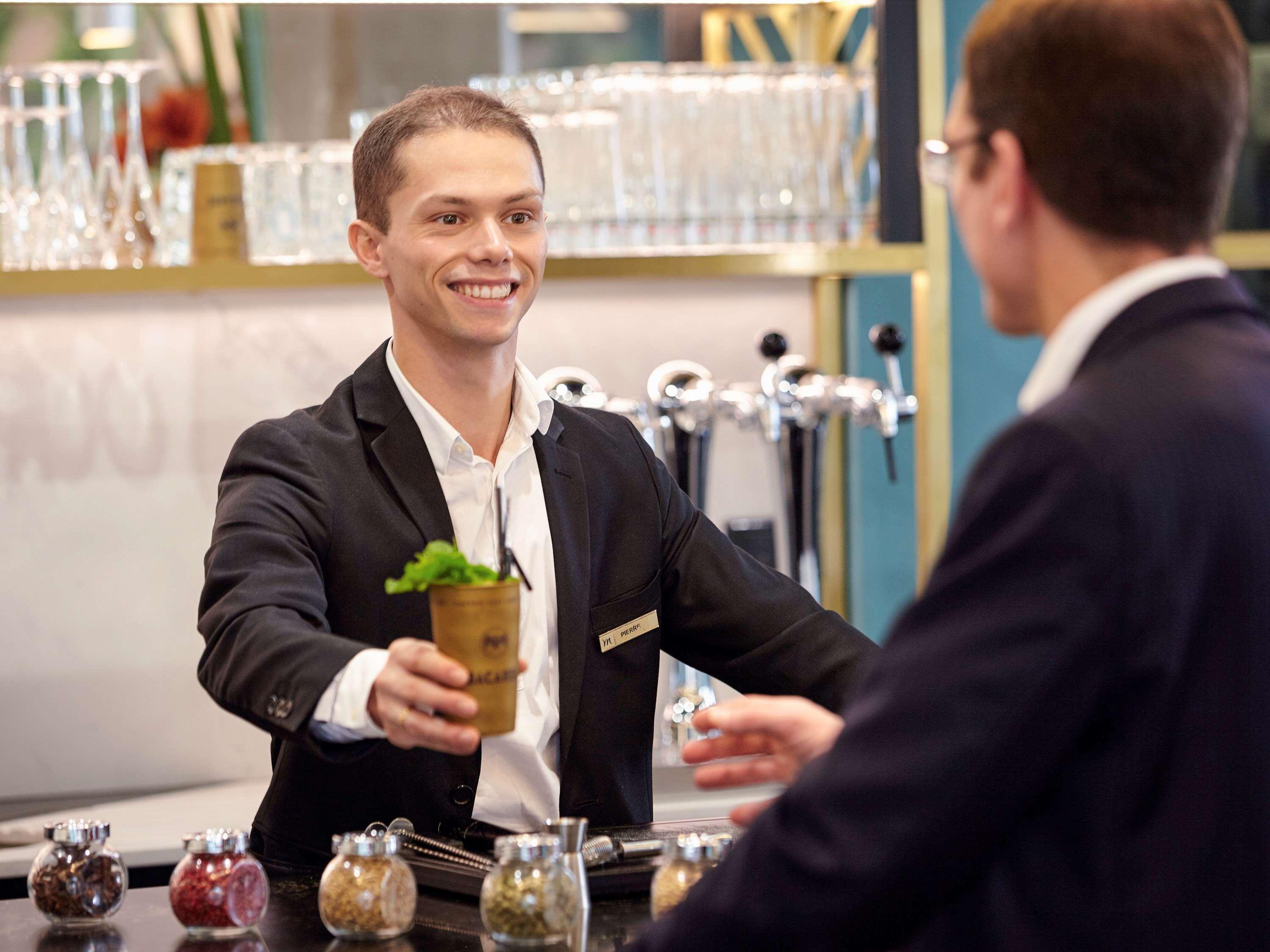 Mercure Paris Saint-Ouen Екстериор снимка